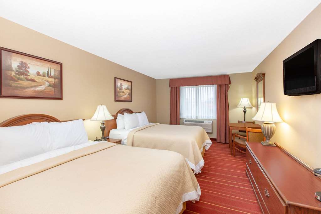 Days Inn by Wyndham Salina I 70 - photo 5