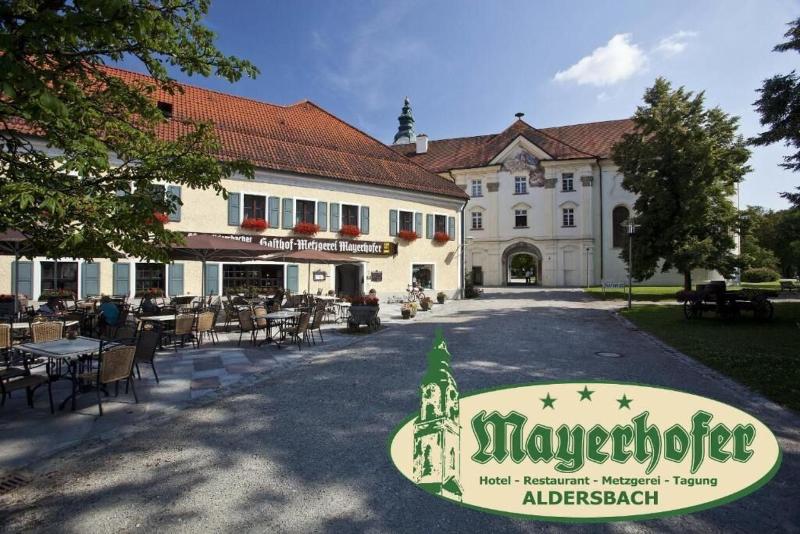 Mayerhofer Hotel Restaurant Partyservice Tagung pet-friendly hotel Aldersbach