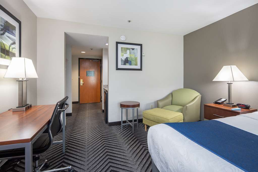 Best Western Inn & Suites San Mateo San Francisco Airport - photo 16
