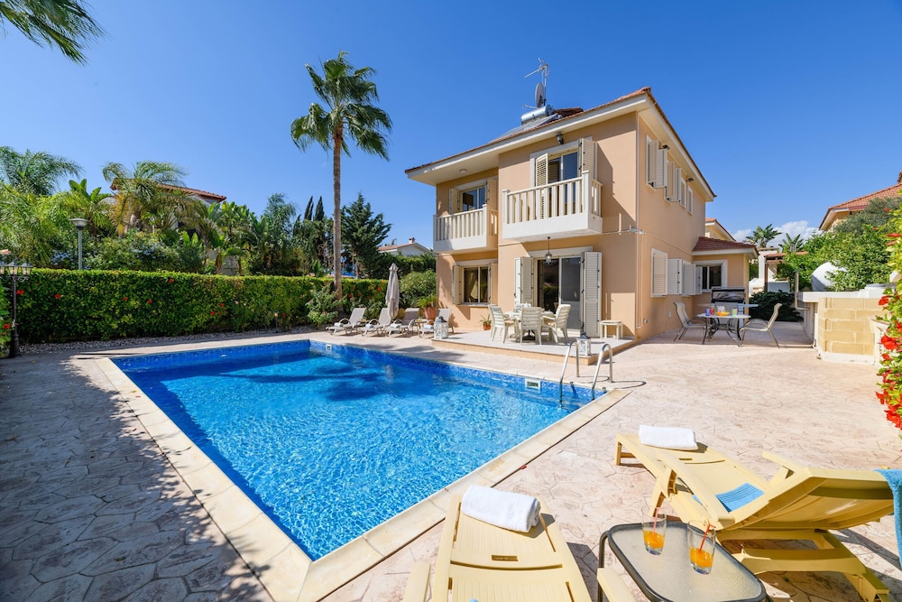 Nefeli Gardens Villa — 4-Star Luxury Hotel in Pyla, Cyprus