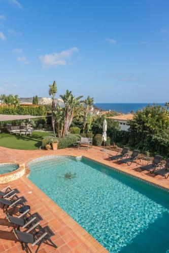 Vivenda Kristina — 4-Star Luxury Hotel in Luz, Portugal