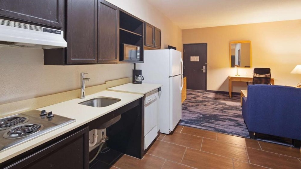 Candlewood Suites San Antonio Fort Sam Hou by IHG - photo 7