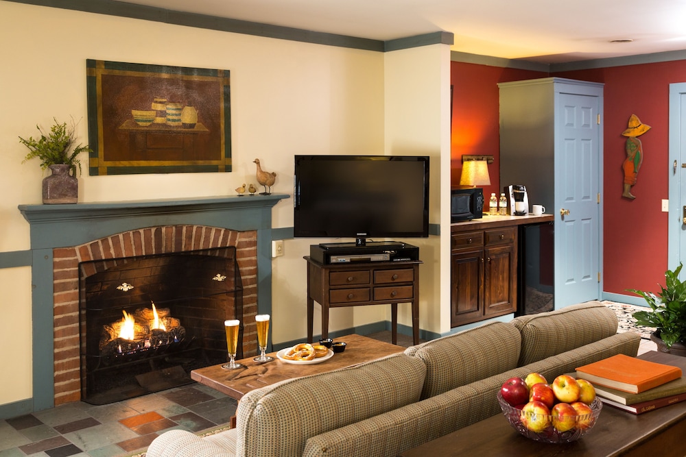 The Inn At Turkey Hill - photo 16