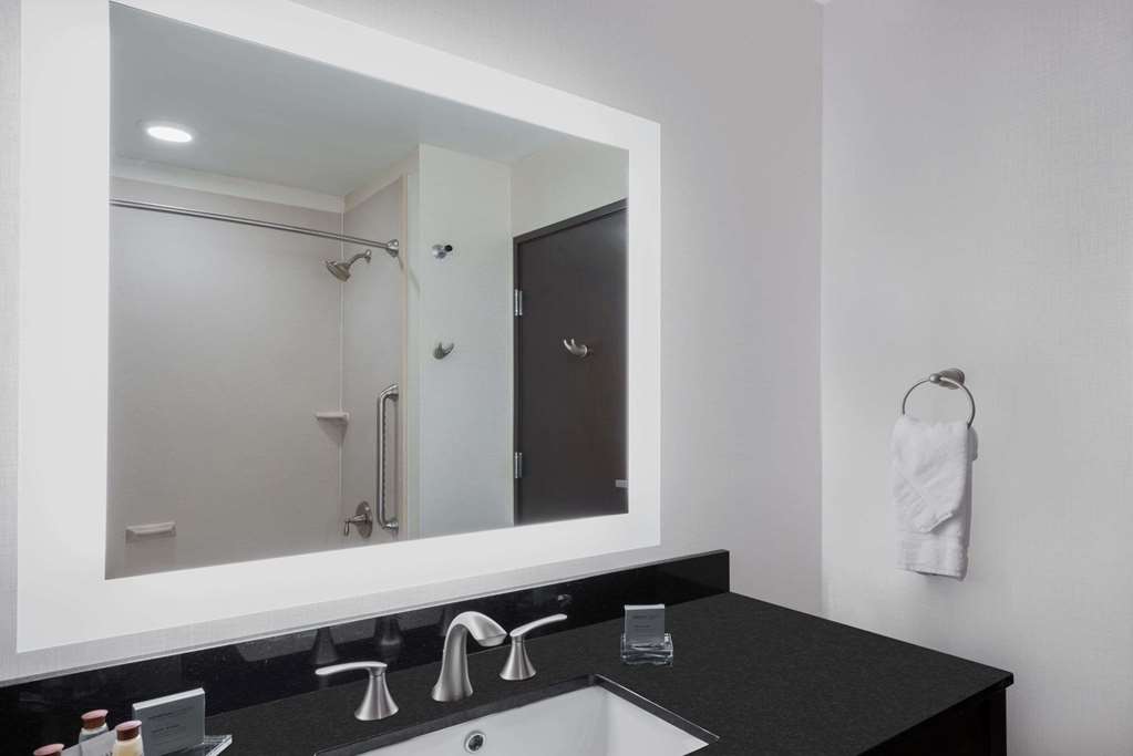 Wingate by Wyndham Loveland - photo 8
