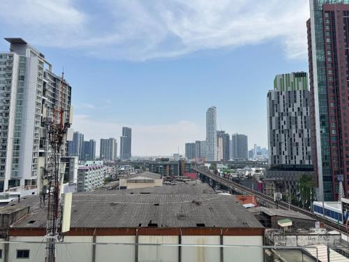 Super City View Room Swimming Pool Gym 150m walk to BTS