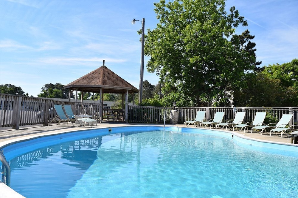 Birchwood Inn - photo 11