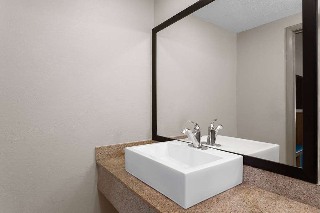 Days Inn by Wyndham St. Petersburg Central - photo 26