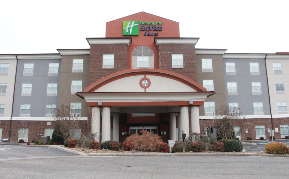 Holiday Inn Express and Suites Wytheville by IHG - photo 68