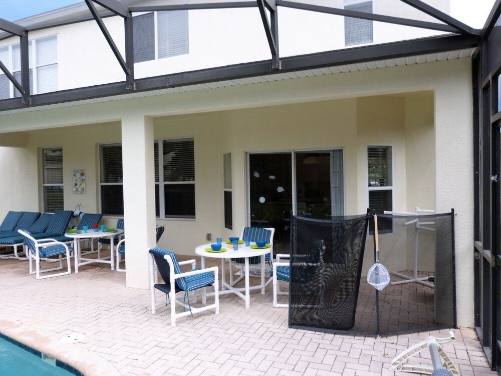 Stunning 6 Bedroom 4 Bath Pool Home in the Windsor Hills Resort - photo 19