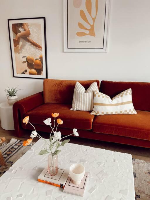 Luxury Hideaway Holiday Unit in CBD in Mount Gambier, Australia