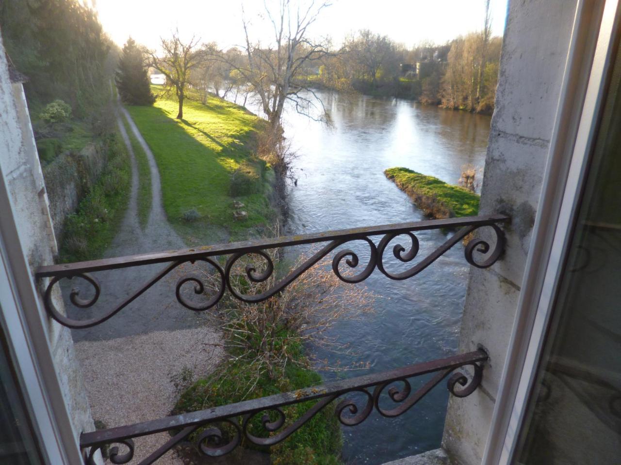 Le Moulin De Cors — Chasseneuil Du Poitou