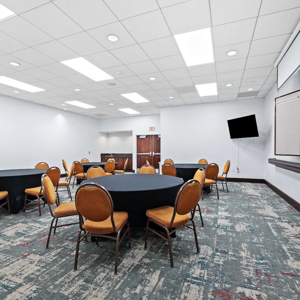 Homewood Suites by Hilton Ft. Lauderdale Airport Cruise Port - photo 49