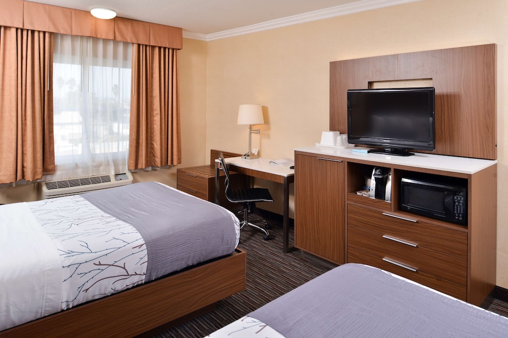 Best Western Airpark Hotel LAX Airport LA Stadium - photo 14