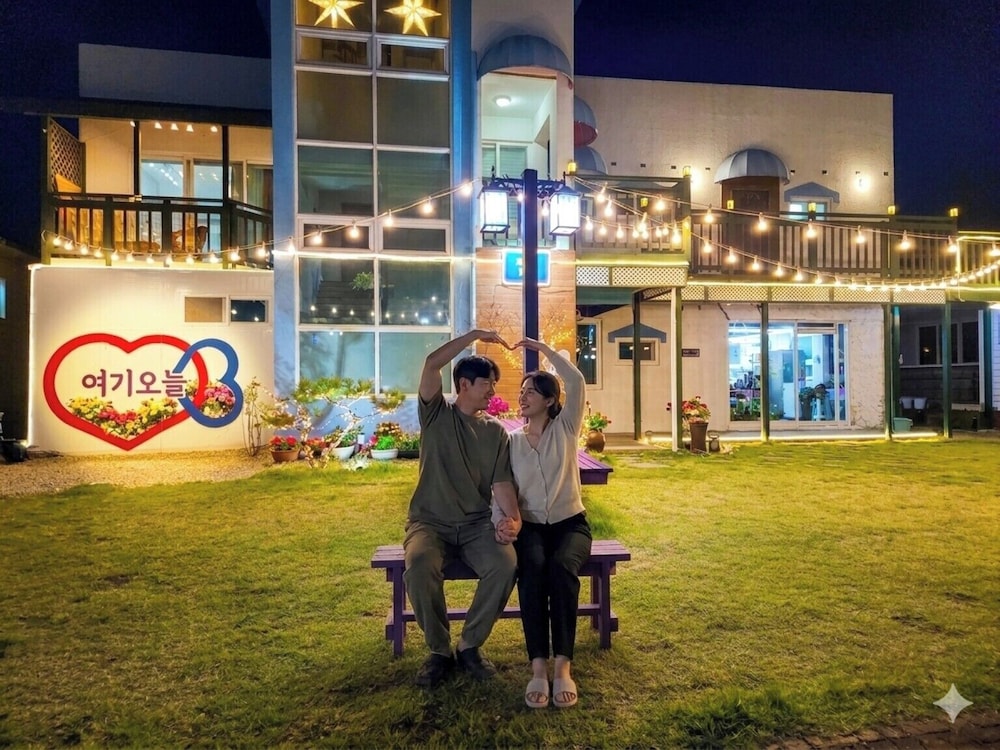 Bellus Rose Pension Hotel — 5-Star Luxury Hotel in Gyeongju, South Korea