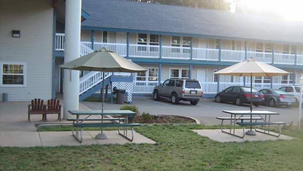 Westhaven Inn Pollock Pines - photo 26
