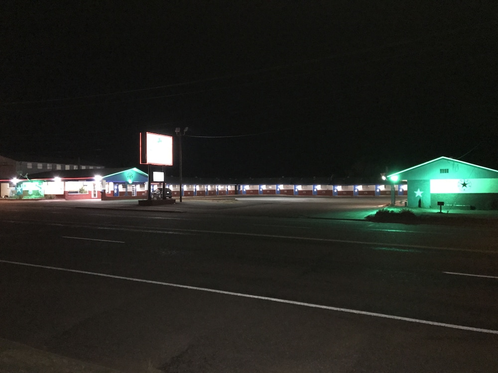 Shamrock Country Inn - photo 48