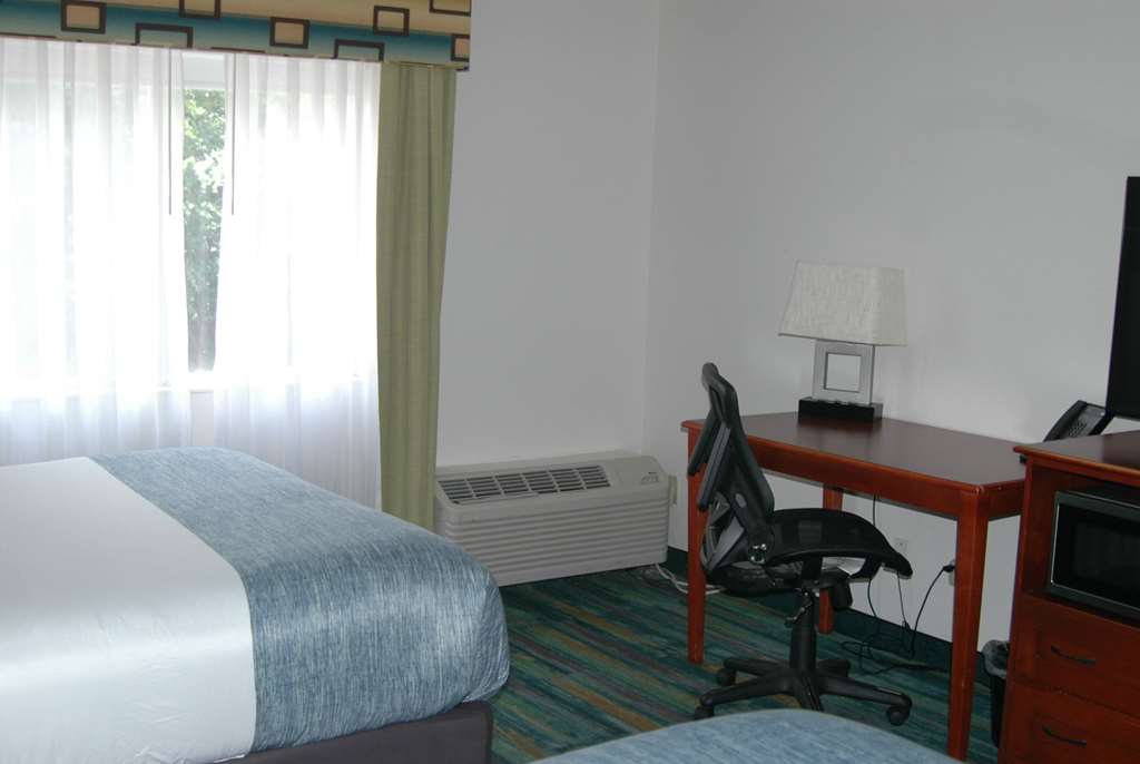 Wingate by Wyndham Valdosta Moody AFB - photo 27