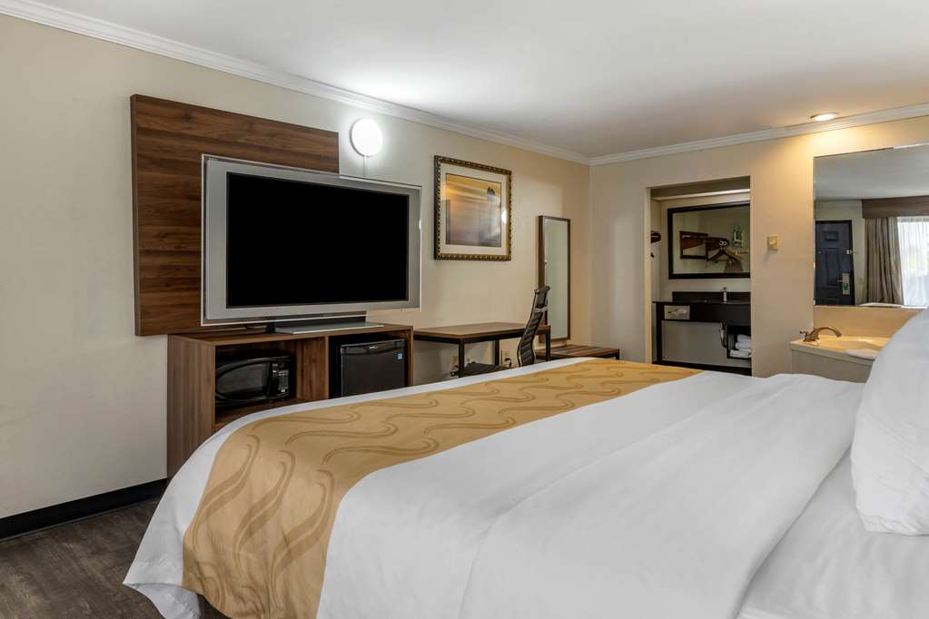Quality Inn & Suites Ft. Jackson Maingate - photo 14