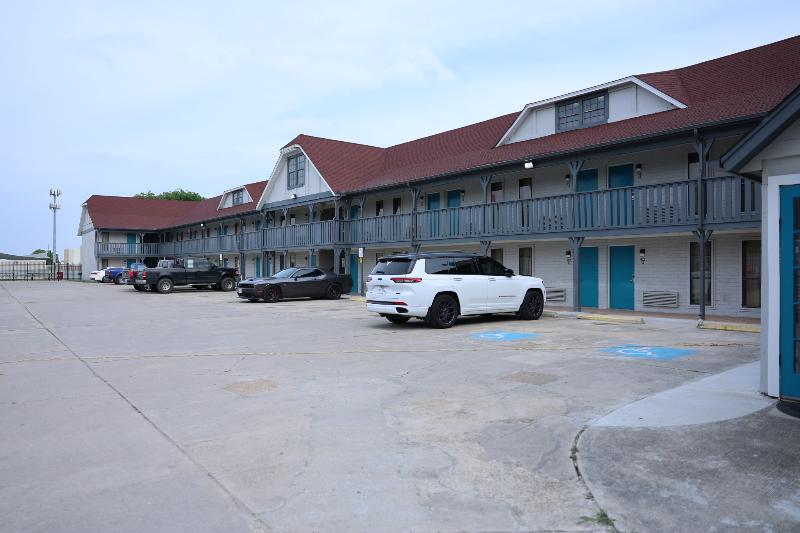 Rittiman Inn and Suites - photo 3