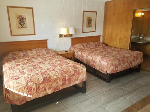 Towne Center Motel - photo 31