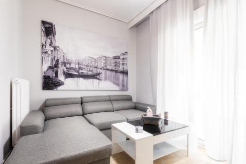 Renovated penthouse in the center of Larissa — 4-Star Luxury Hotel in Larisa, Greece