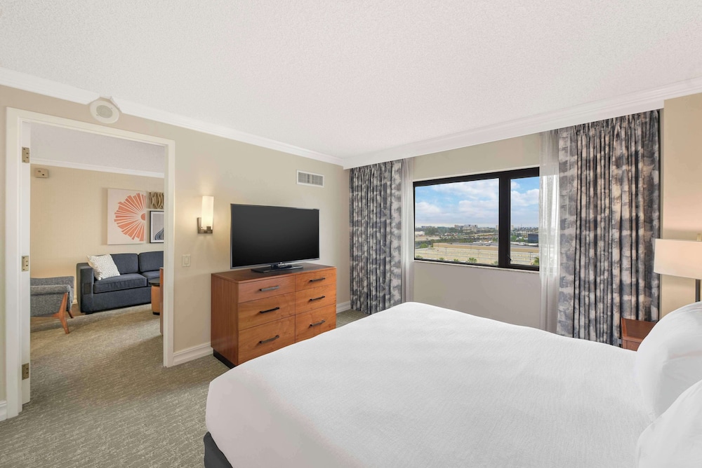 Embassy Suites by Hilton Anaheim Orange - photo 24