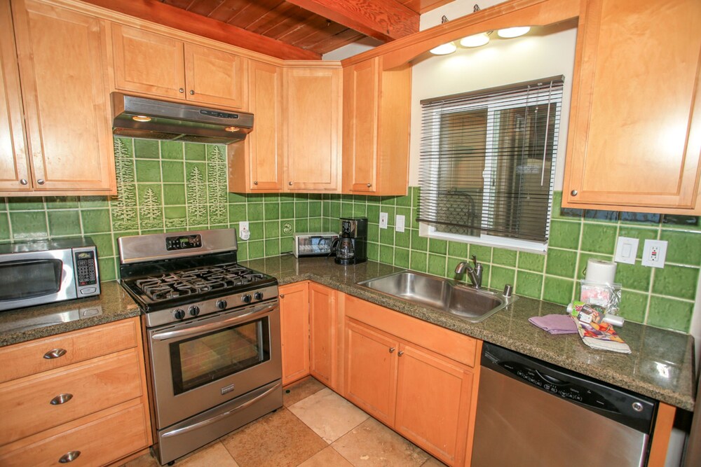 Ivy Bear Lakefront - photo 16