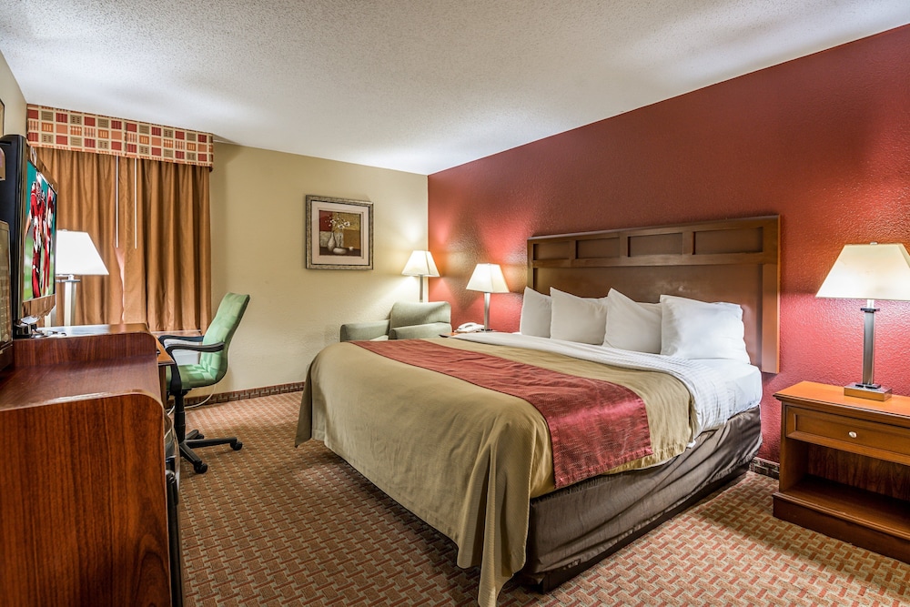 Red Roof Inn & Suites Little Rock - photo 10