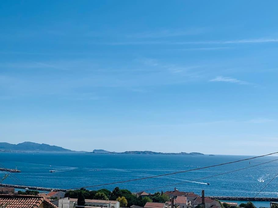 Magnifique Vue Sur la Mer ... — 4-Star Luxury Hotel in Marseille, France