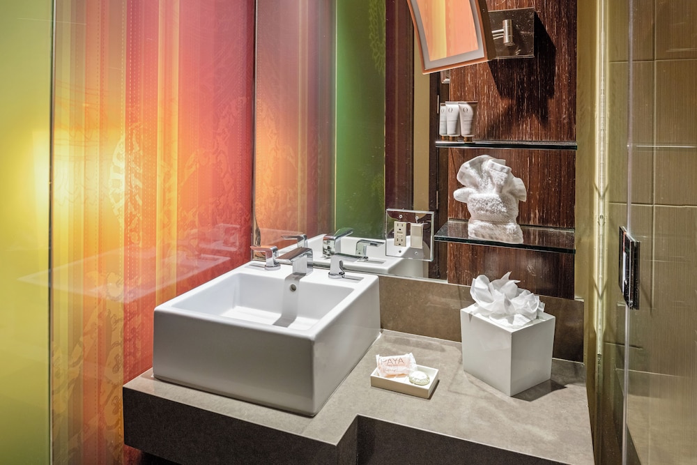 Sirtaj Beverly Hills - photo 49