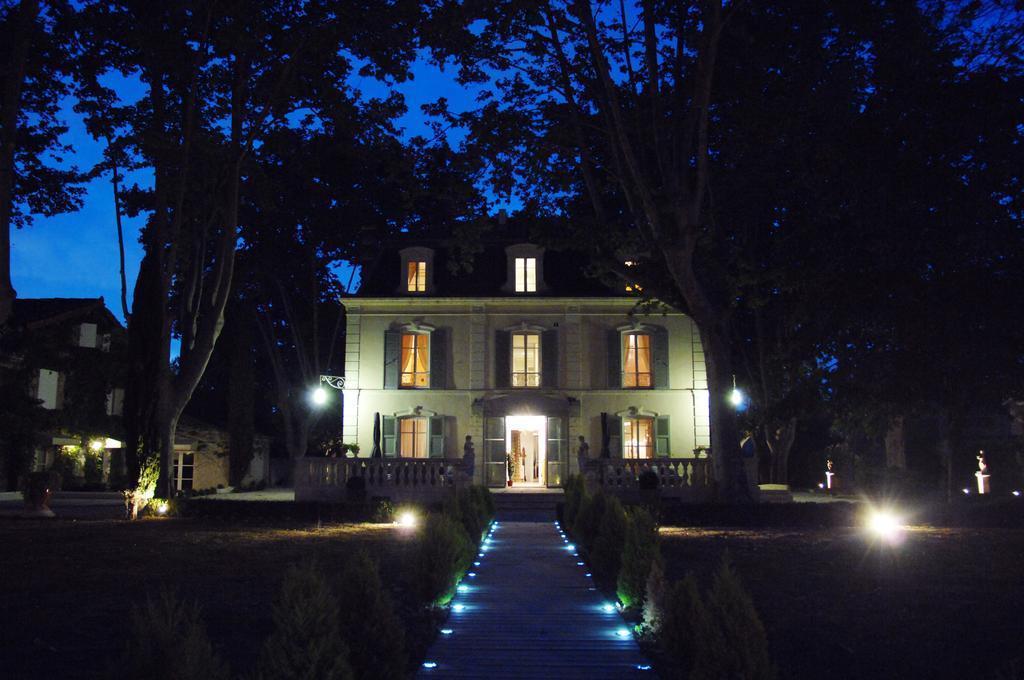 Hostellerie Les Frênes — 4-Star Luxury Hotel in Avignon, France