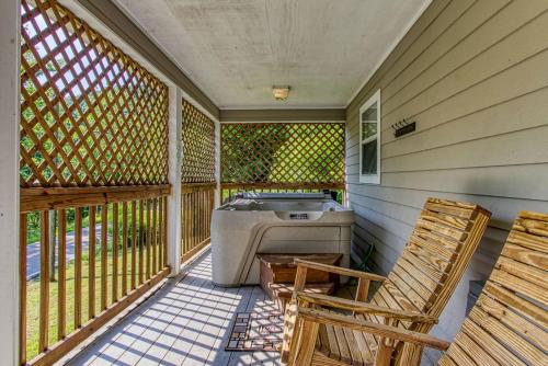 River Song Near River Hot Tub Foosball WIFI 560 FREE tickets each paid day - photo 6