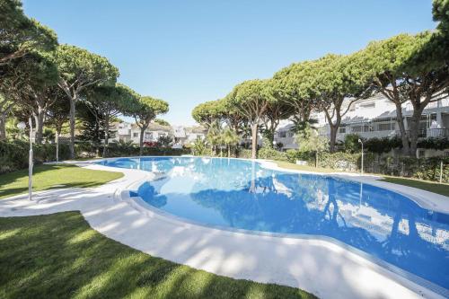 Casa Mercedes — 4-Star Luxury Hotel in Chiclana De La Frontera, Spain