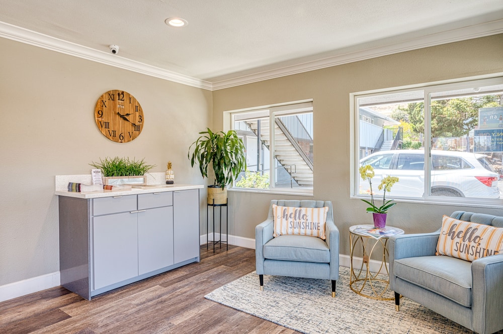 Vagabond Inn San Luis Obispo - photo 2