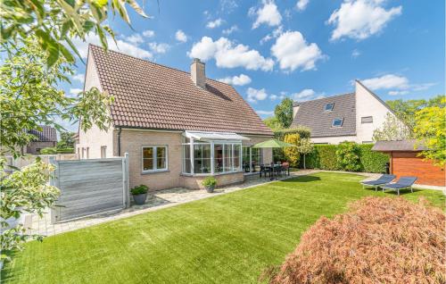 Beautiful Home In Oostduinkerke — 4-Star Luxury Hotel in Oostduinkerke, Belgium