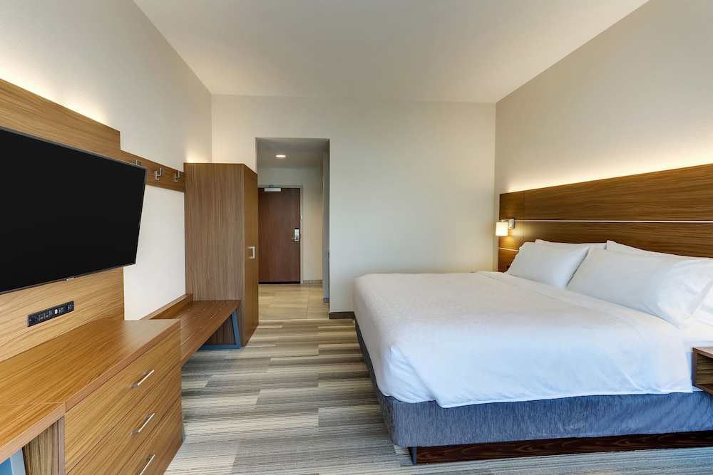 Holiday Inn Express Wilmington Porters Neck - photo 15