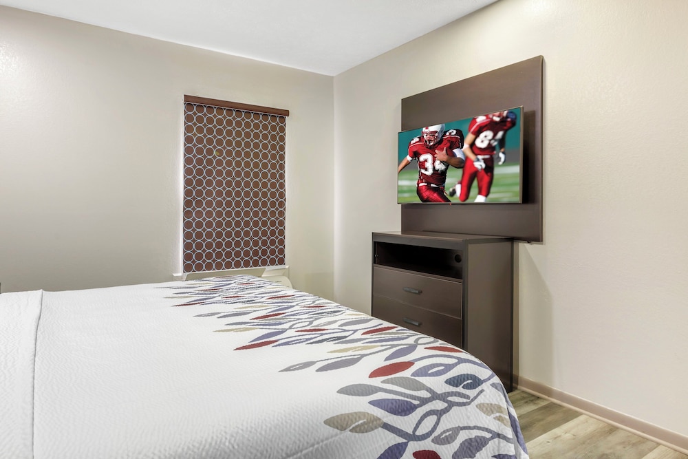 Americas Best Value Inn And Suites Clinton Jackson - photo 7