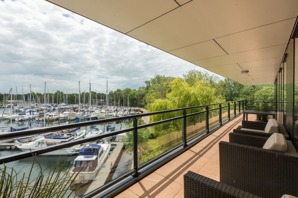 Welcome in Muidenweg 1 Arnemuiden — 4-Star Luxury Hotel in Middelburg, Netherlands
