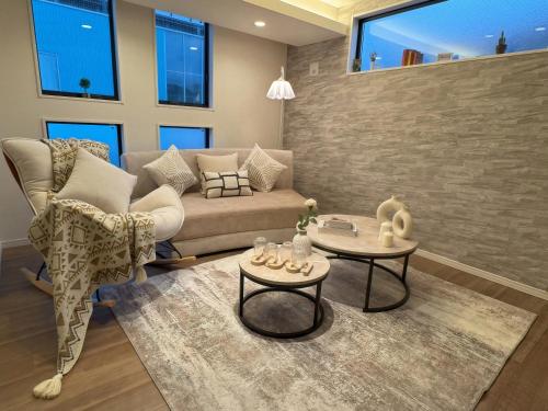 桜の川67 渋谷区丨新宿まで一駅 2 10人丨shibuya One Stop To Shinjuku 2 10 People in Tokyo, Japan