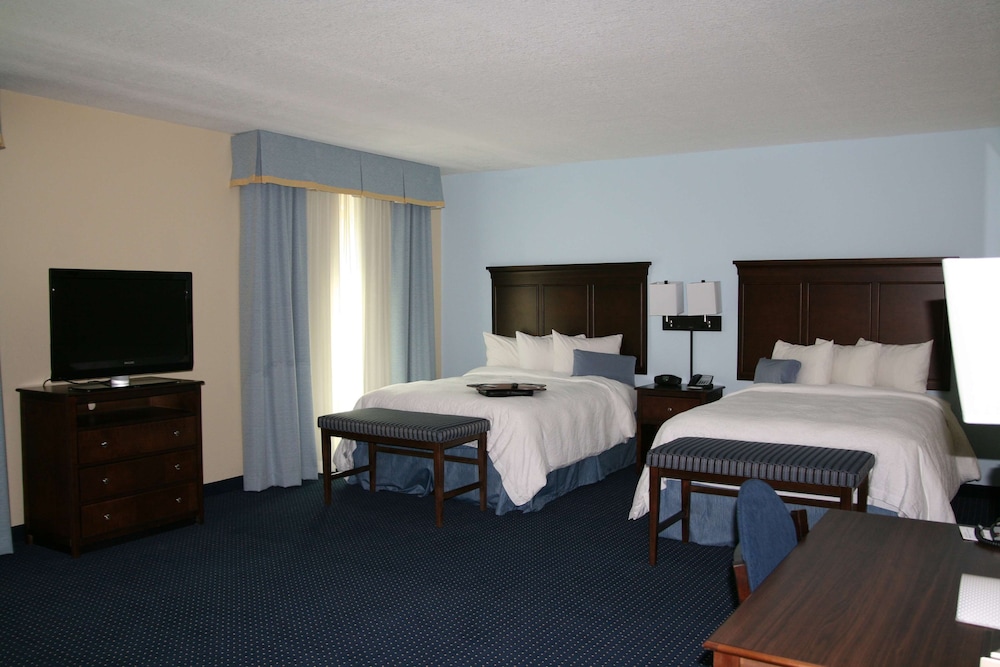 Hampton Inn & Suites McAlester - photo 7