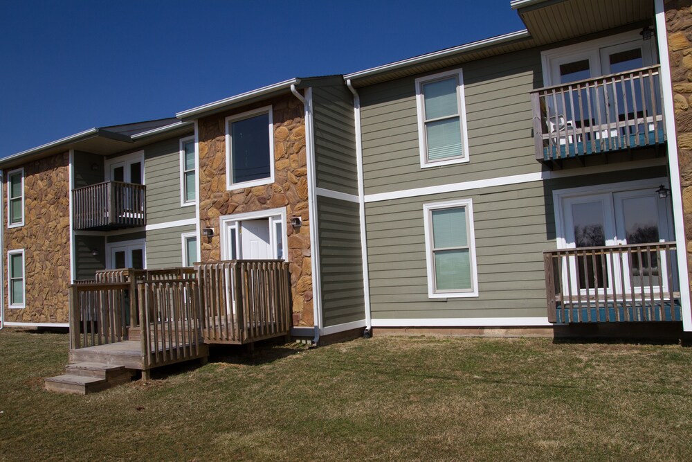 Tanglewood Golf Course — hotel in Taylorsville