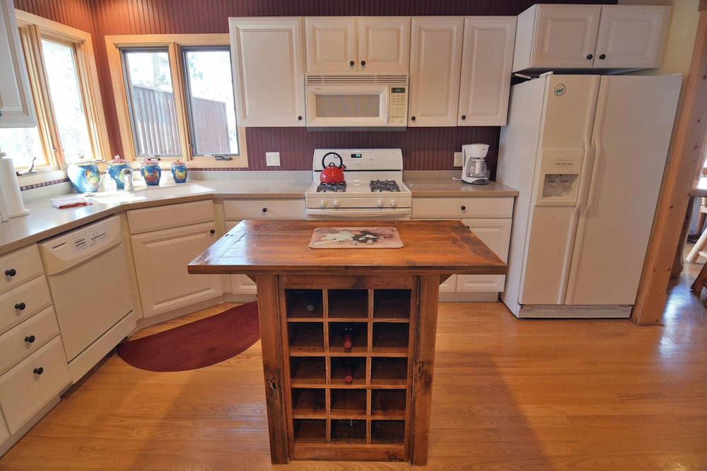 Sunset Shores Retreat - photo 23