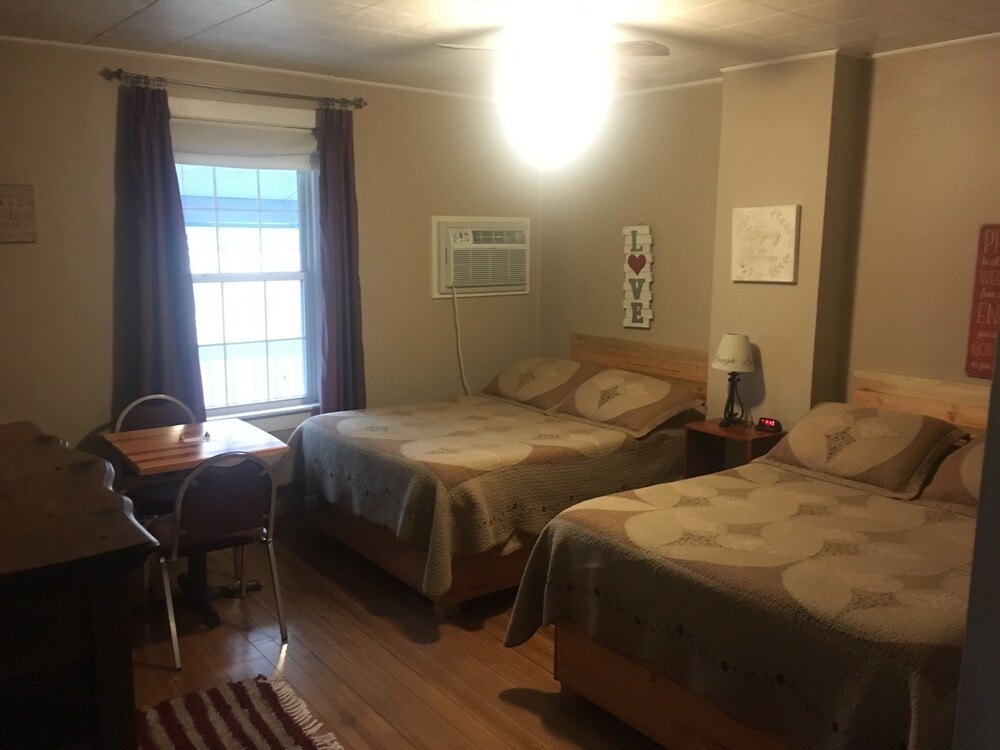 The Landmark Inn - photo 10