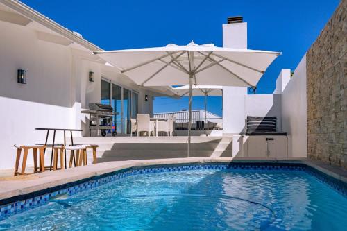 Mimosa Voelklip Retreat in Hermanus, South Africa