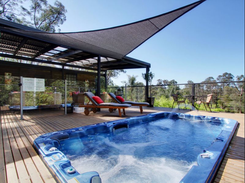 Sunway Farm Bed & Breakfast Healesville — 4-Star Luxury Hotel in Healesville, Australia