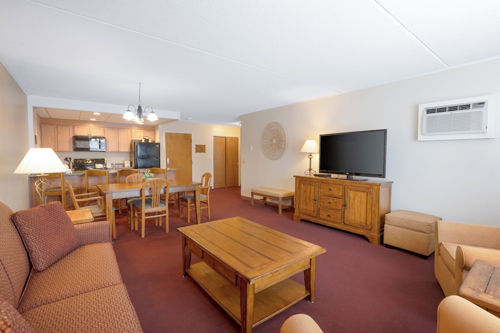 Fireside Inn & Suites Gilford - photo 24