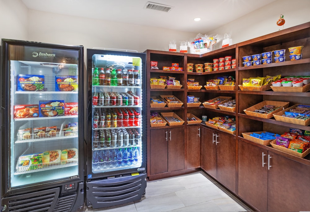 Holiday Inn Express Hotel & Suites Orange by IHG - photo 21