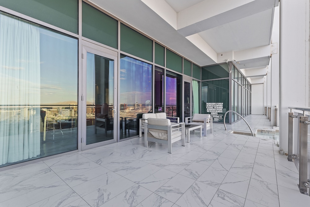StripViewSuites at Palms Place Penthouses - photo 138
