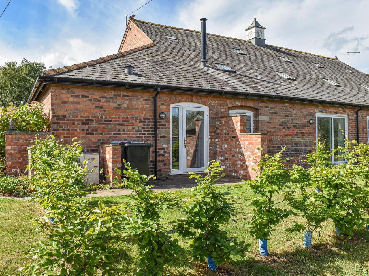 The Dairy At Brook House Farm Uk40631 — 4-Star Luxury Hotel in Middlewich, United Kingdom