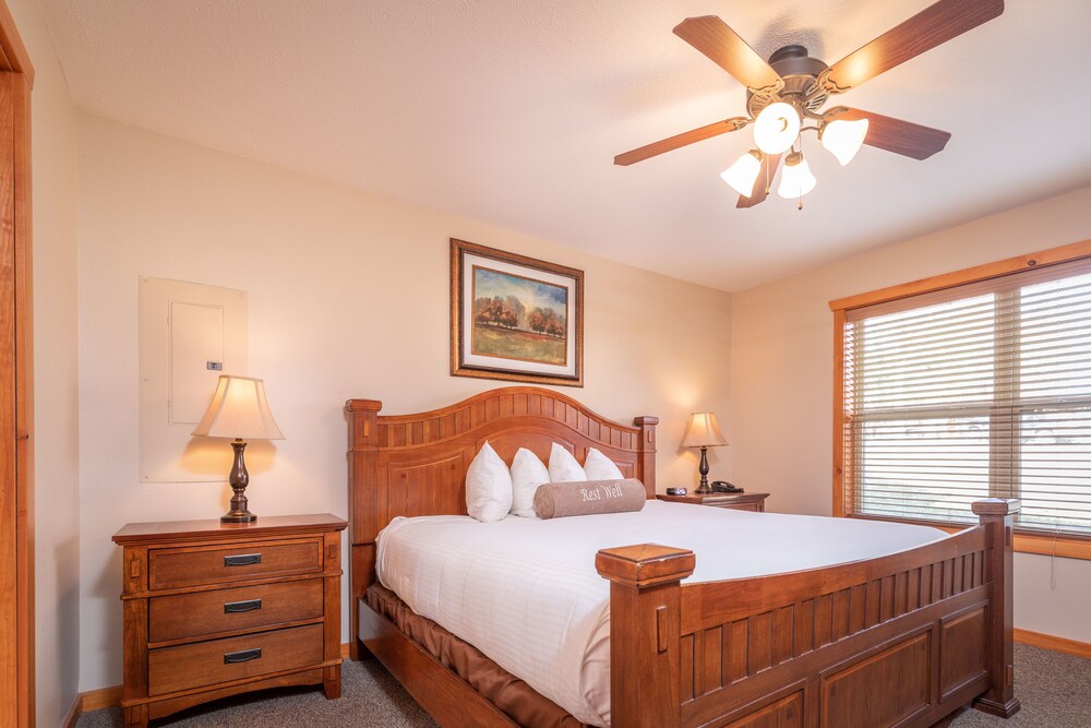 Lodges At Table Rock - photo 15